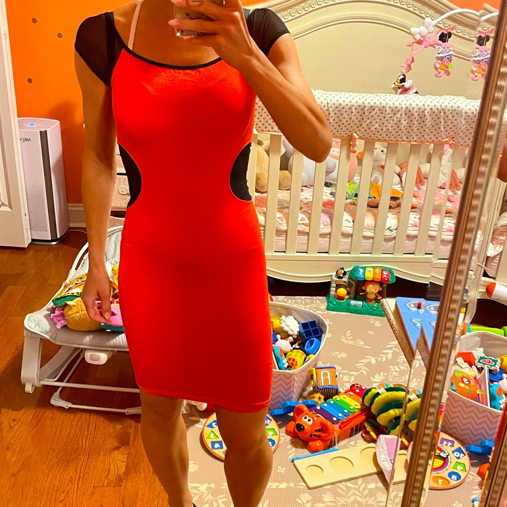 Bebe Xs bodycon bright coral and black mesh dress